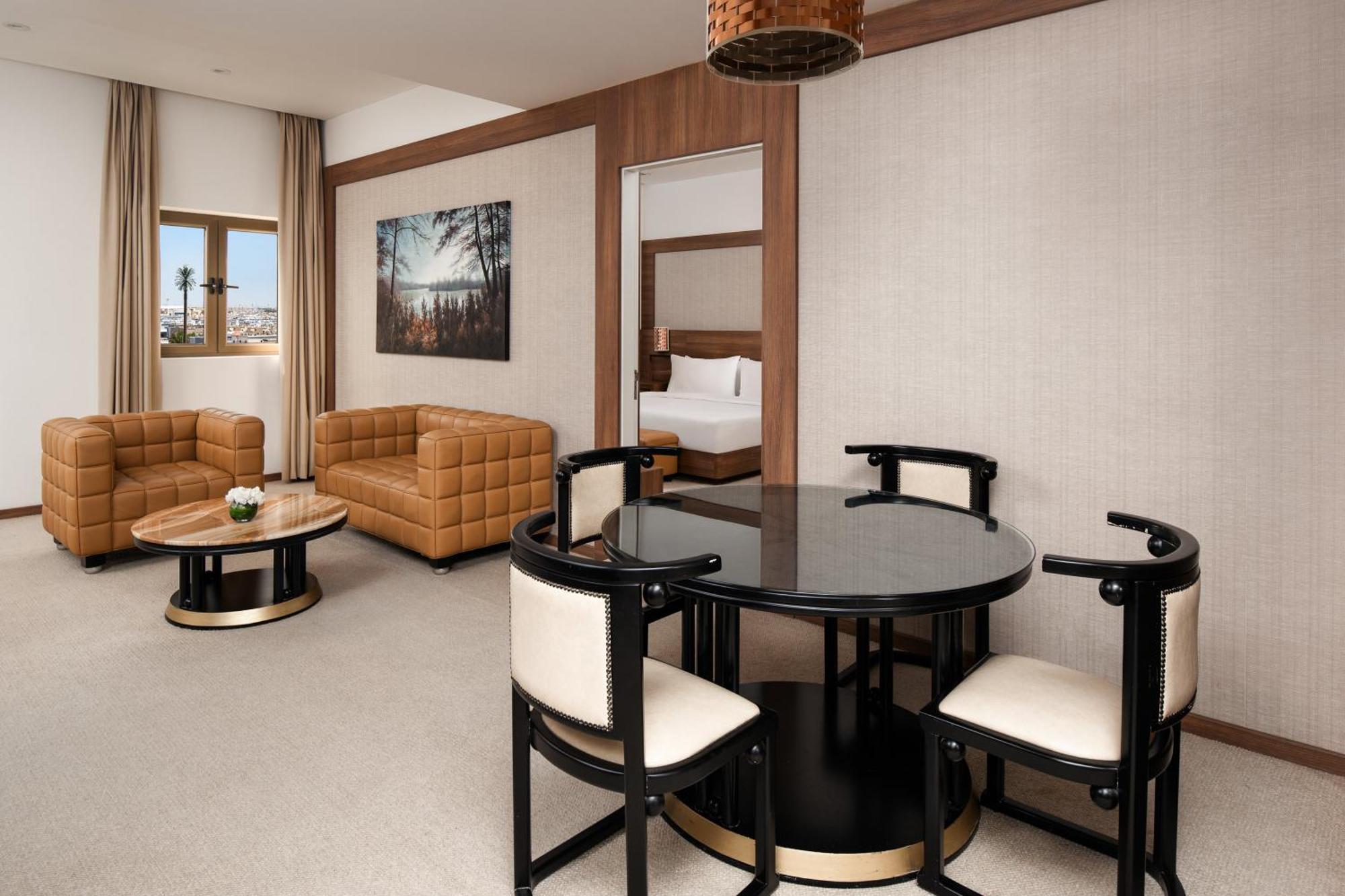 Carlton Al Moaibed Hotel Dammam Eksteriør bilde Suite